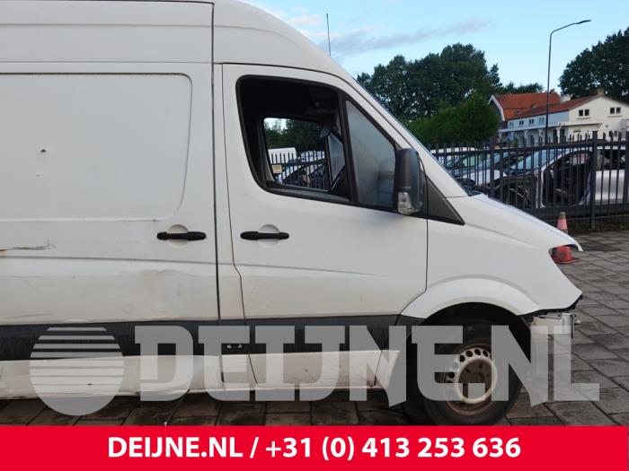 Mercedes Sprinter Door 2-door, right O329026