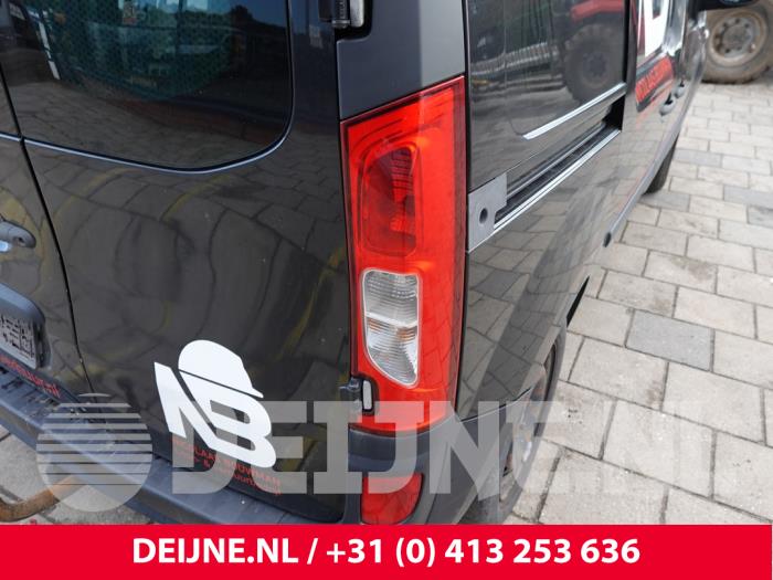 Mercedes Citan Rücklicht rechts O329088