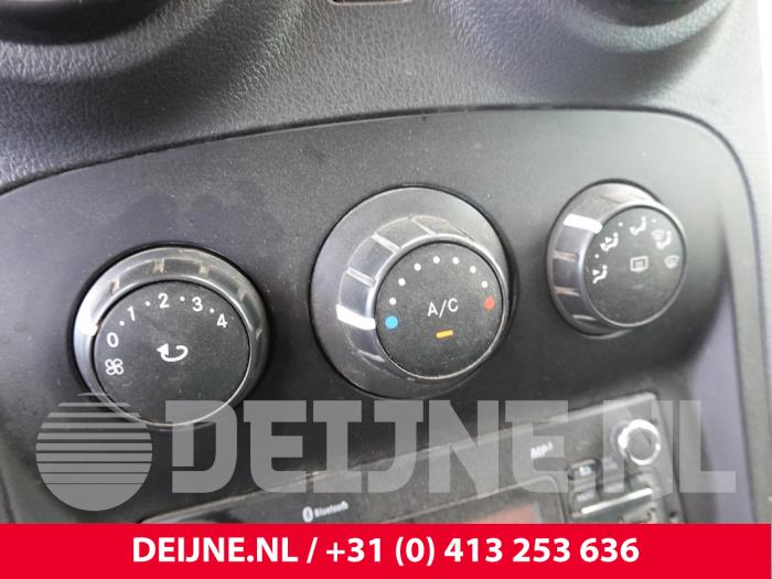 Mercedes Citan Kachel Bedieningspaneel O329122
