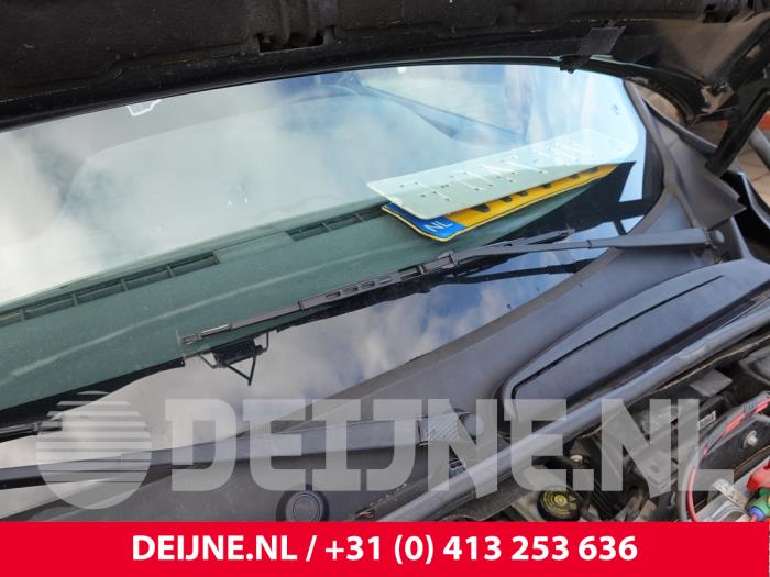Mercedes Citan Ruitenwisserarm voor O329159
