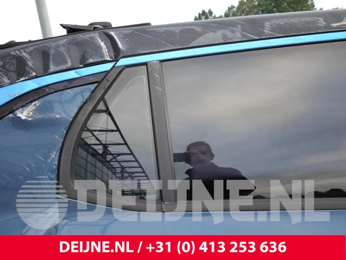 Lynk & Co 01 Driehoeks Ruit rechts-achter O329653