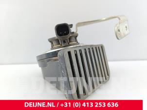 Volvo S60 Horn O329737 photo 3