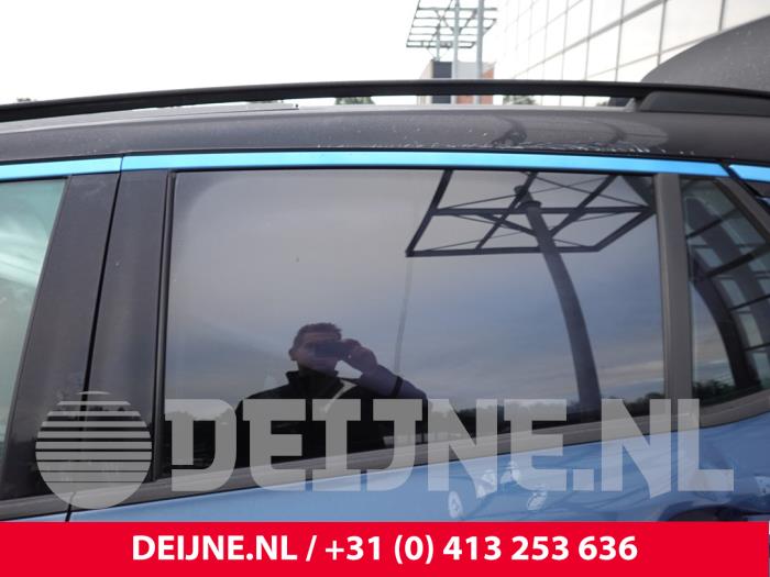 Lynk & Co 01 Türscheibe 4-türig links hinten O329747