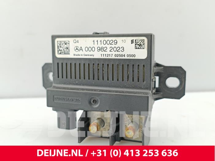 Mercedes Vito Spannungsregler O329868