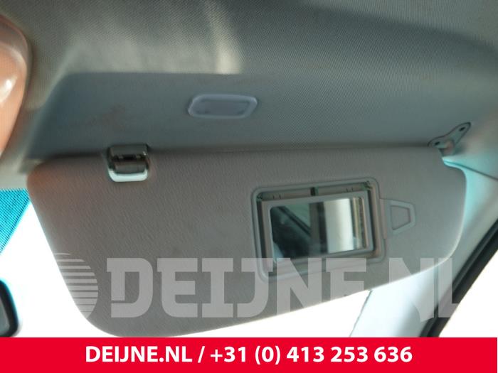 Mercedes Viano Zonneklep O330292