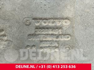 Volvo XC90 Bumper onderplaat O330147 foto 2