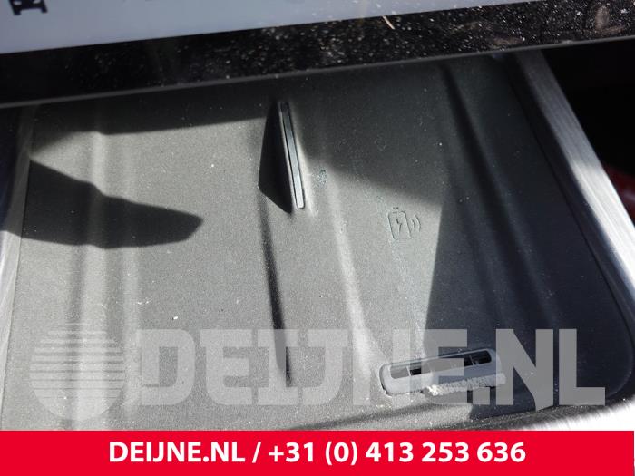 Jaecoo J7 Draadloze oplader O330484