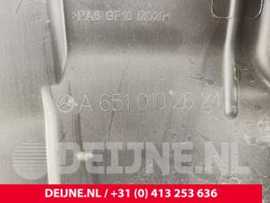 Mercedes Vito Engine cover O331063 photo 3