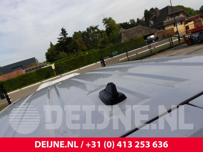 Volkswagen Caddy Antenna O331326