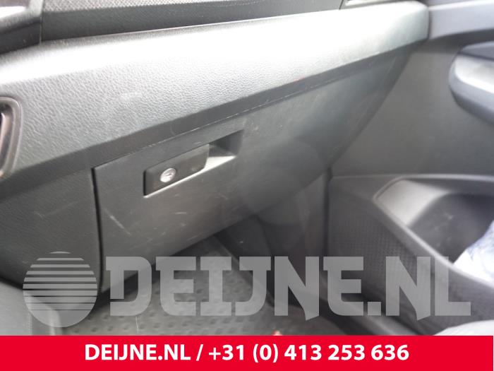 Volkswagen Caddy Glovebox O331341