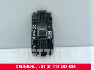 Volkswagen Caddy Electric window switch O331349 photo 2