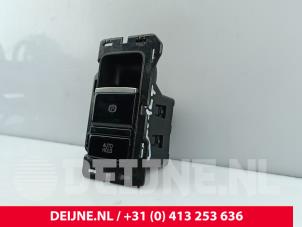 Volkswagen Caddy Parking brake switch O331355 photo 2