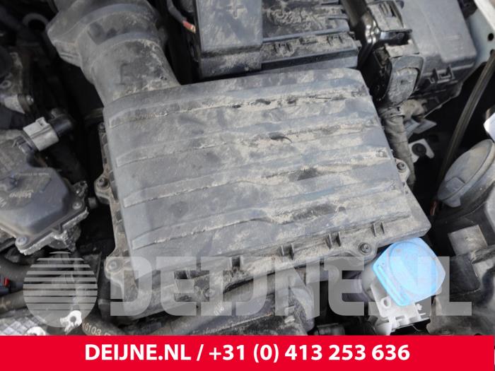 Volkswagen Caddy Air box O331363