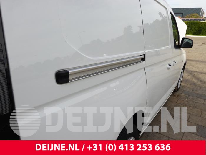 Volkswagen Caddy Sliding door rail, right O331397