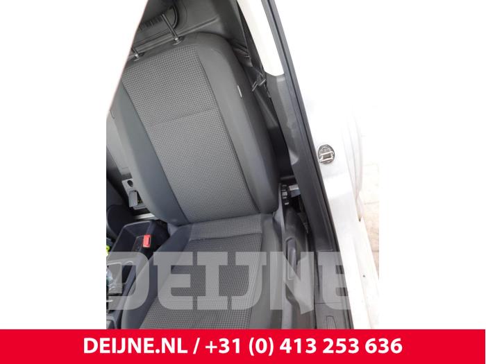 Volkswagen Caddy Seat, left O331402