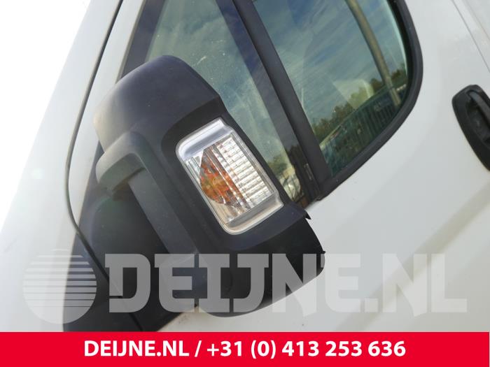 Peugeot Boxer Buitenspiegel links O331727