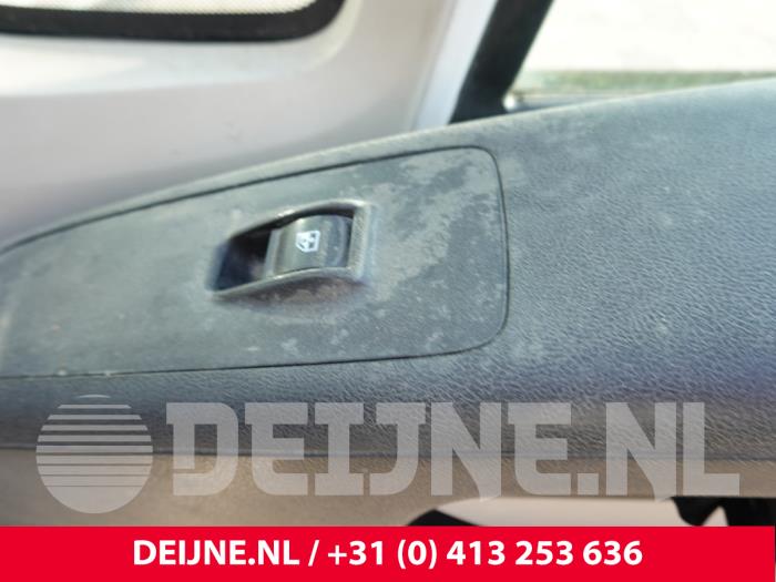 Peugeot Boxer Elektrisch Raam Schakelaar O331748