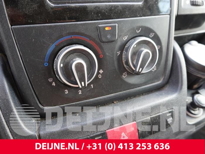 Peugeot Boxer Kachel Bedieningspaneel O331760