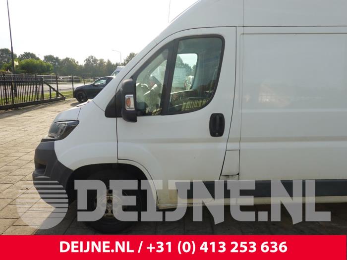 Peugeot Boxer Portier 2Deurs links O331778
