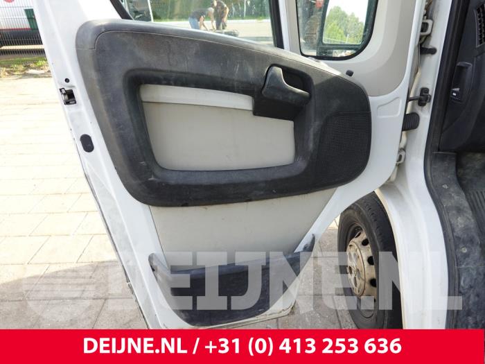 Peugeot Boxer Portierbekleding 2Deurs links O331780