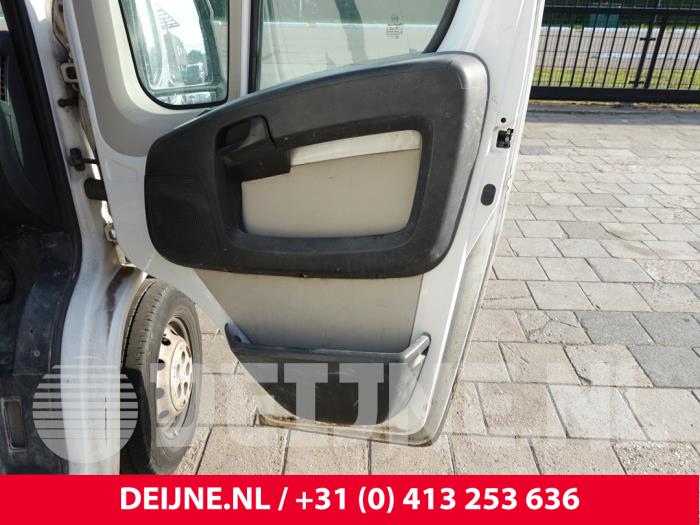 Peugeot Boxer Portierbekleding 2Deurs rechts O331781
