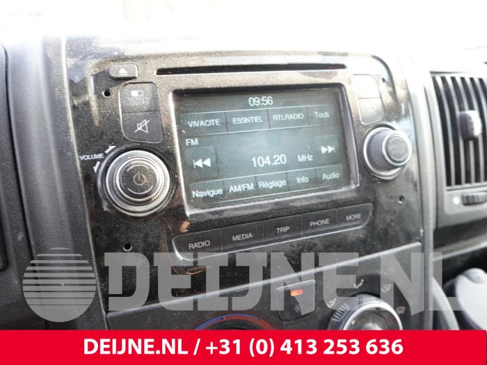 Peugeot Boxer Radio O331784
