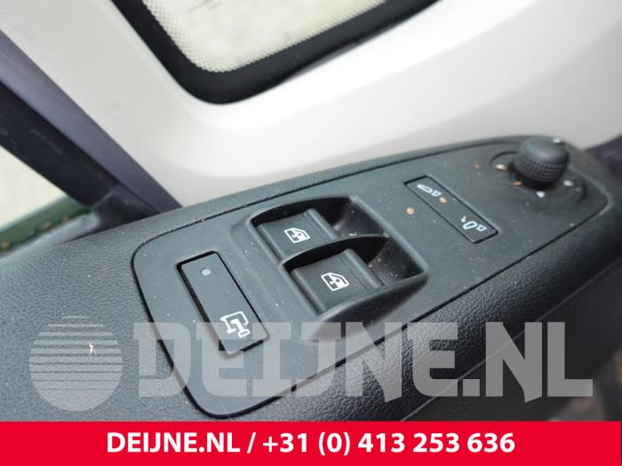 Peugeot Boxer Elektrisch Raam Schakelaar O331871