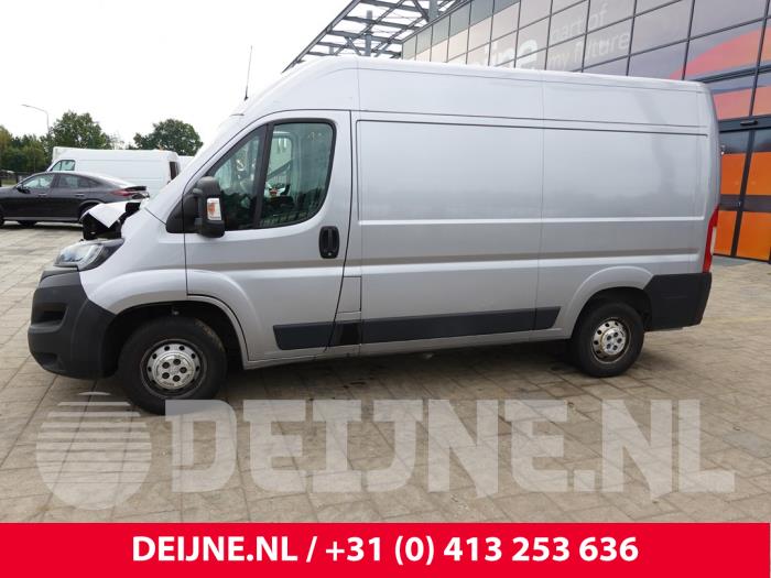 Peugeot Boxer Portier 2Deurs links O331882