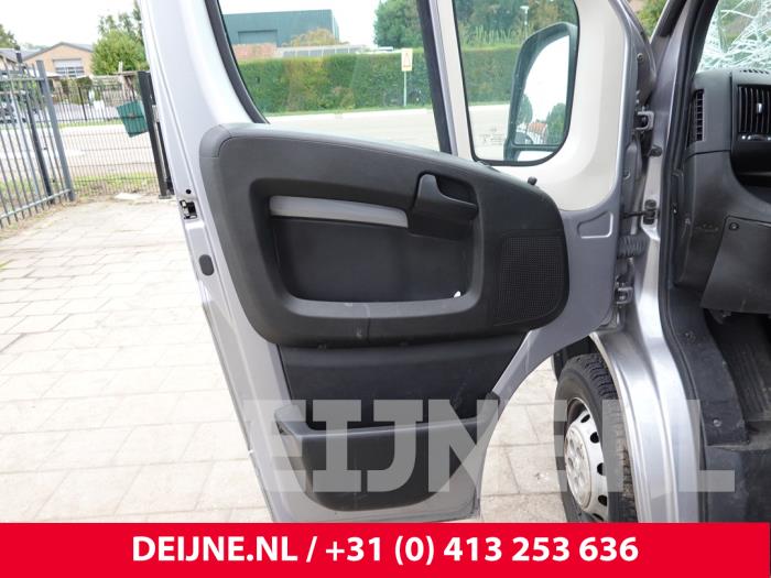 Peugeot Boxer Portierbekleding 2Deurs links O331883