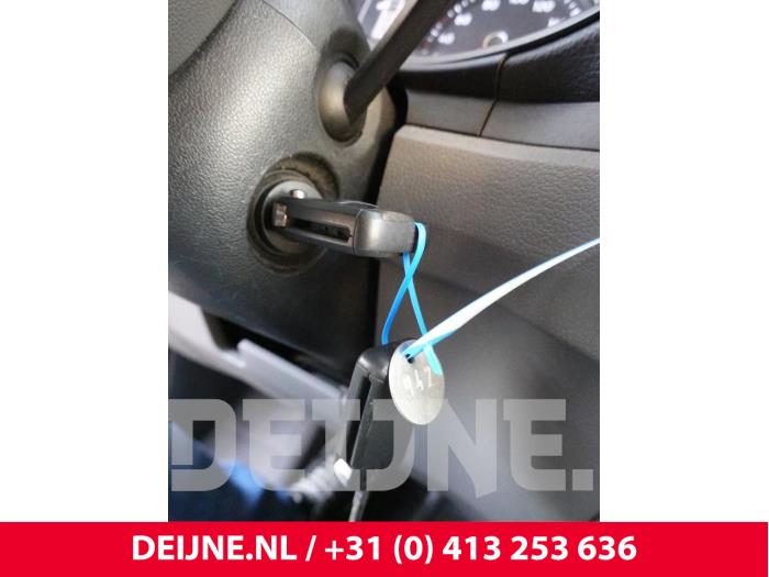 Volkswagen Crafter Ignition lock + key O332497