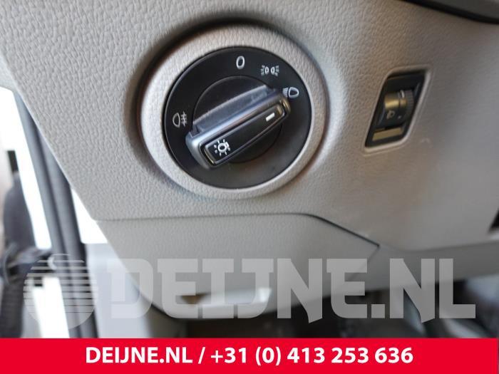 Volkswagen Crafter Light switch O332501