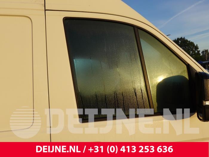 Volkswagen Crafter Door window 2-door, right O332573