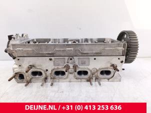 Volkswagen Caddy Cilinderkop O332630 foto 2