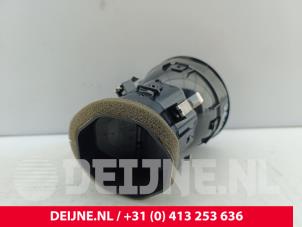 Mercedes Sprinter Luchtrooster Dashboard O332653 foto 2