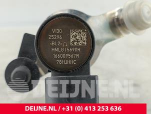 Nissan Interstar Verstuiver (diesel) O332686 foto 2