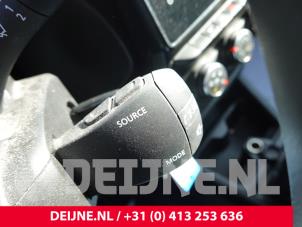 Renault Express Combischakelaar Stuurkolom O332845 foto 2