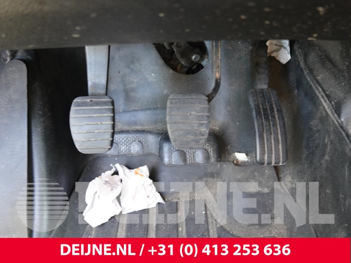 Renault Express Kupplungspedal O332869