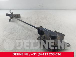 Renault Express Ophangmechaniek reservewiel O332877 foto 2
