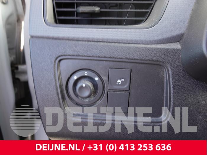 Renault Express Spiegel Schakelaar O332919