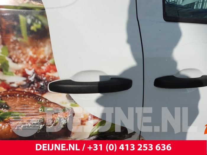 Renault Express Schuifdeurgreep rechts O332930