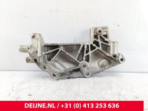 Nissan Primastar Motorsteun O333371 foto 2