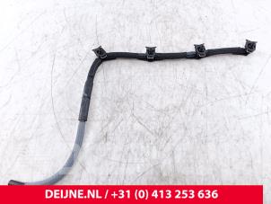 Volkswagen Crafter Brandstof retourleiding O333940 foto 2