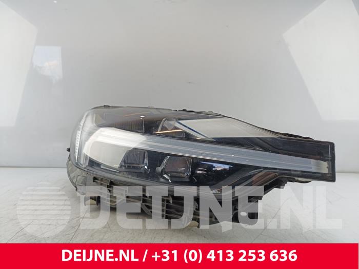 Volvo XC60 Koplamp rechts O334029