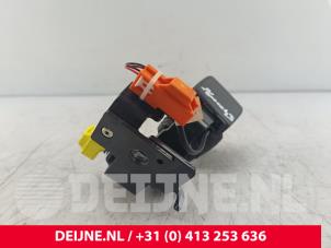 Volvo EX30 Sicherheitsgurt Schließe Mitte hinten O334778 foto 3
