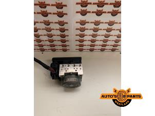 Gebruikte ABS Pomp Seat Leon ST (5FF) 1.4 TSI Ecomotive 16V Prijs € 95,00 Margeregeling aangeboden door Auto's en Parts Westland B.V.