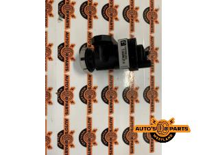 Gebruikte Turbodrukregelaar BMW 3 serie (E46/2) 316 Ci Prijs € 50,00 Margeregeling aangeboden door Auto's en Parts Westland B.V.