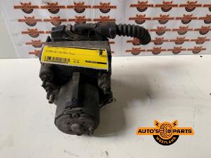 Gebruikte ABS Pomp Volvo V40 (VW) 1.8 16V Prijs € 40,00 Margeregeling aangeboden door Auto's en Parts Westland B.V.