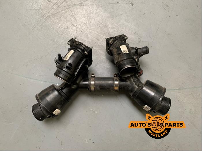 Gebruikte Intercooler Slang Porsche Panamera (971G) 4.0 V8 32V Turbo Prijs € 150,00 Margeregeling aangeboden door Auto's en Parts Westland B.V.