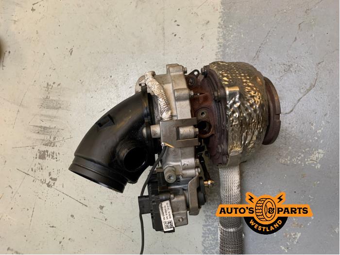 Gebruikte Turbo Audi A6 (C7) 3.0 TDI V6 24V Quattro Prijs € 325,00 Margeregeling aangeboden door Auto's en Parts Westland B.V.