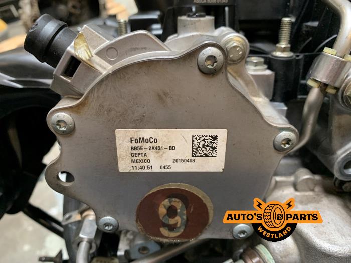 Gebruikte Vacuumpomp (Benzine) Ford Usa Mustang VI Convertible 2.3 EcoBoost 16V Prijs € 150,00 Margeregeling aangeboden door Auto's en Parts Westland B.V.